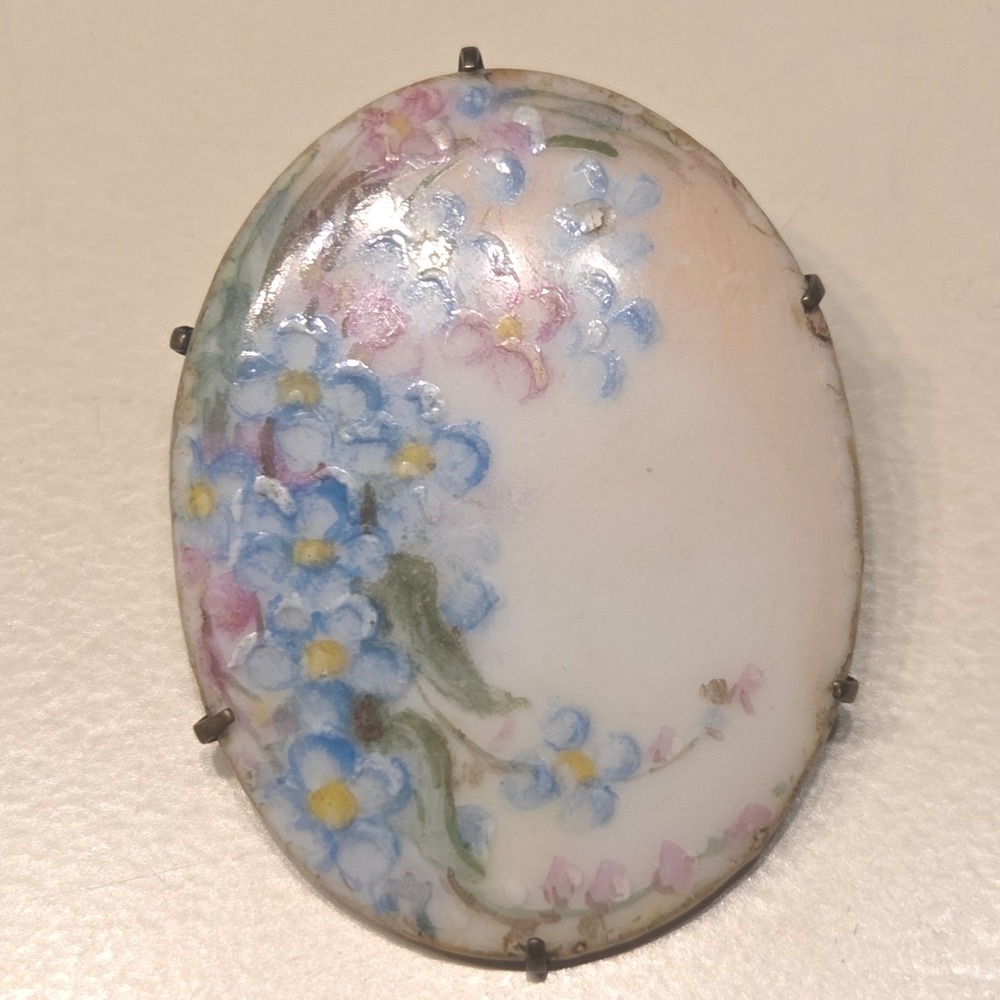 Oval Hand Painted Forget Me Not‎ Floral Brooch Pin Vintage Brass Setting
